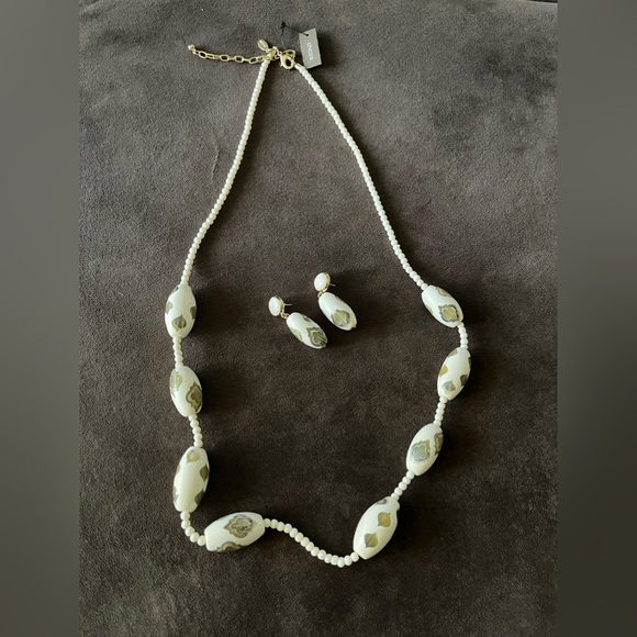 CHICOS beaded necklace and matching earrings - Picture 7 of 9